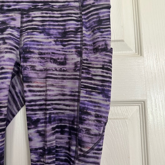 Lululemon Fast & Free Crop Purple Leggings Size 10 - Picture 3 of 7